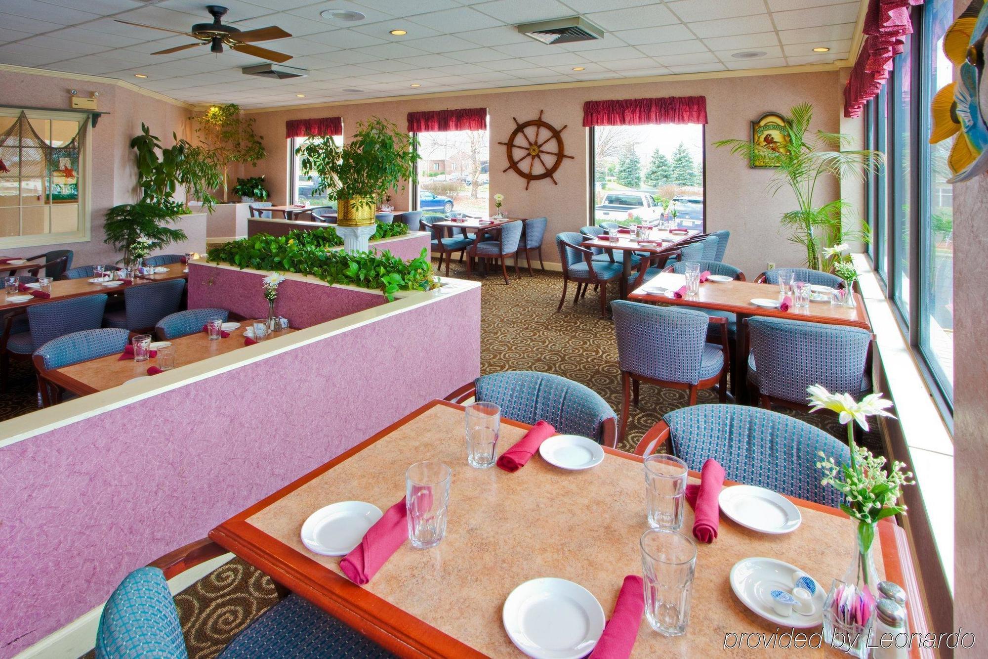 Holiday Inn Roanoke - Tanglewood Route 419 & I 581 By Ihg Εστιατόριο φωτογραφία